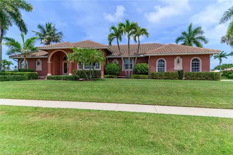 98 Gulfport Ct, Marco Island, FL 34145