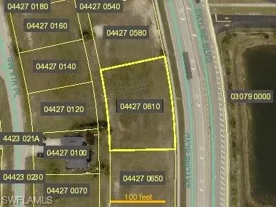 1718 Skyline Blvd, Cape Coral, FL 33991