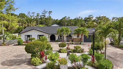 5930 Sea Grass Ln, Naples, FL 34116