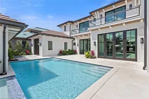 Exterior - 1707 3rd St S, Naples, FL 34102 photo 7 of 11