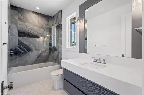 Bath - 1707 3rd St S, Naples, FL 34102 photo 5 of 7