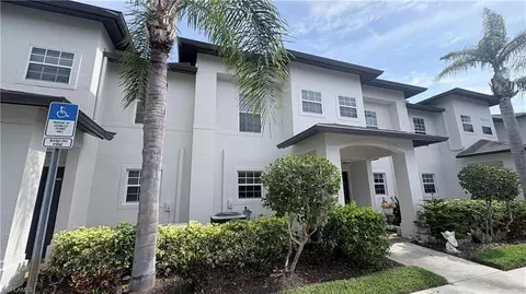 9064 Gervais Cir #105, Naples, FL 34120