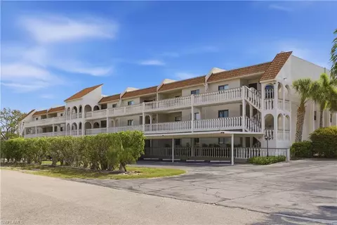 9395 Pennsylvania Ave #6, Bonita Springs, FL 34135