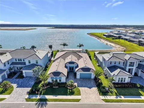 9171 Wisteria Way, Naples, FL 34114