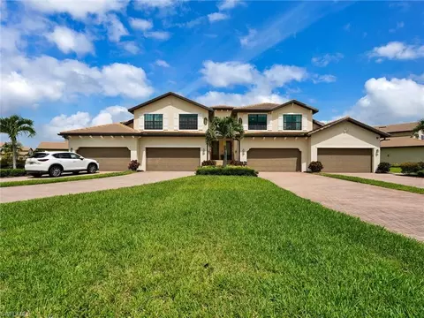 2359 Montserrat Ln #202, Naples, FL 34120