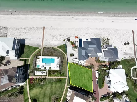 108 Bonaire Ln, Bonita Springs, FL 34134