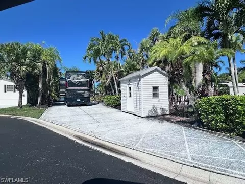 1408 Pearl Lake Pt, Naples, FL 34114