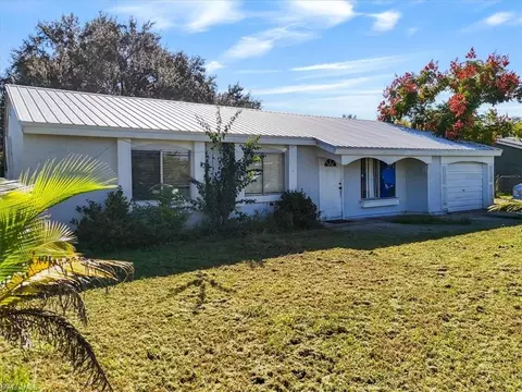 4077 S Edgewater Cir, Labelle, FL 33935