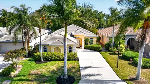 9863 Colonial Walk N, Estero, FL 33928