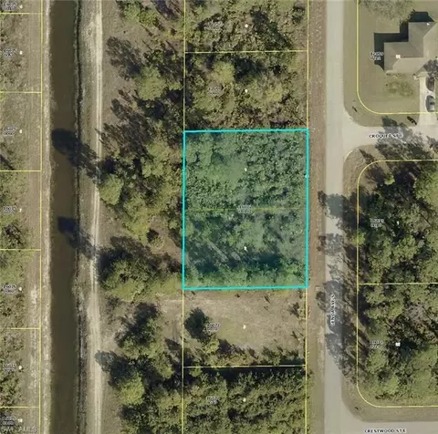 446 Genoa Ave S, Lehigh Acres, FL 33974