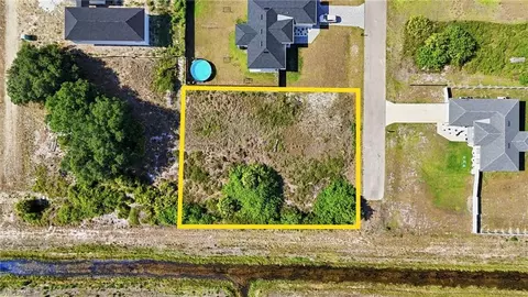 4701 Hanna Ave S, Lehigh Acres, FL 33976