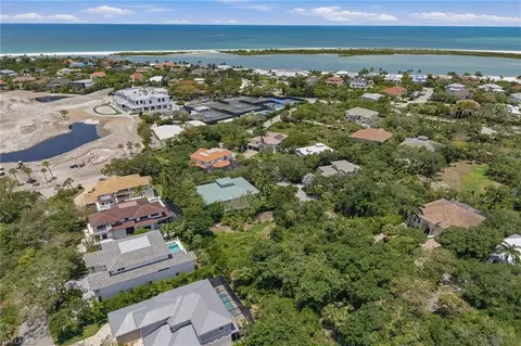 375 Gumbo Limbo Ln, Marco Island, FL 34145