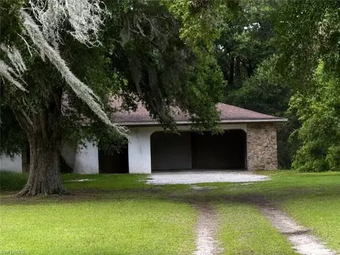 18139 Benes Roush Rd, Brooksville, MS 39604