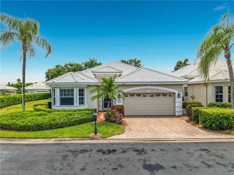 19372 Silver Oak Dr, Fort Myers, FL 33967