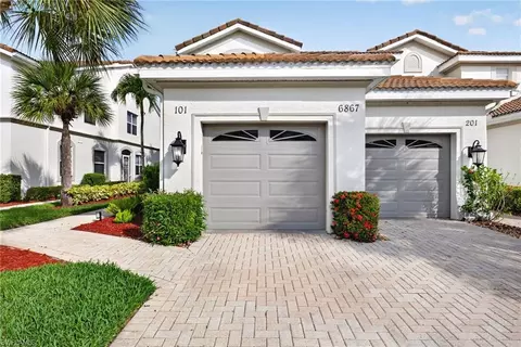 6867 Sterling Greens Dr #101, Naples, FL 34104