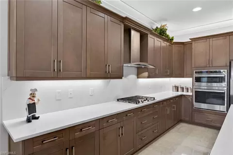 Kitchen - 12078 Mimosa St, Naples, FL 34120 photo 3 of 5