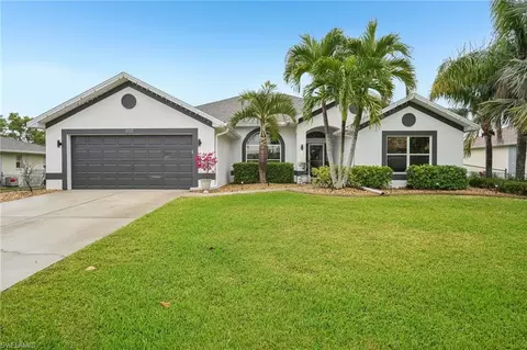 3717 Agualinda Blvd, Cape Coral, FL 33914