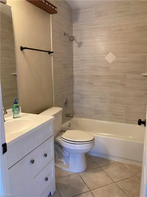 Bath - 5232 Raintree Ln, Naples, FL 34113 photo 4 of 4