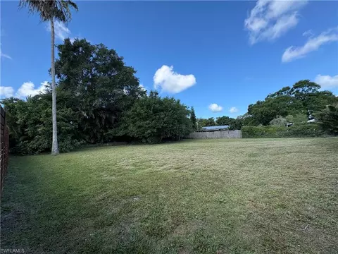 Exterior - 5232 Raintree Ln, Naples, FL 34113 photo 5 of 19
