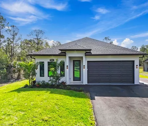 5044 44th St NE, Naples, FL 34120