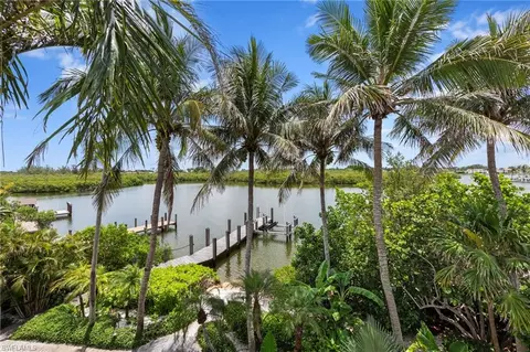 View/Area - 3675 Gordon Dr, Naples, FL 34102 photo 3 of 4