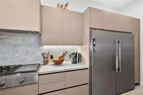 Kitchen - 20122 Hartford Blvd, Estero, FL 33928 photo 4 of 10