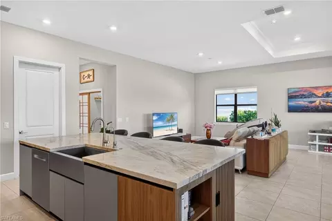Kitchen - 20122 Hartford Blvd, Estero, FL 33928 photo 10 of 10