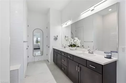 Bath - 19073 Gentry Pl, Estero, FL 33928 photo 1 of 4