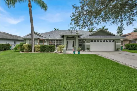 248 Channing Ct, Naples, FL 34110