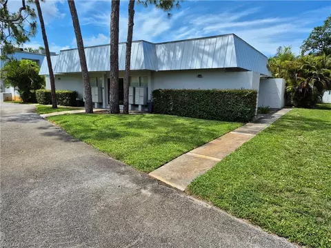 4909 Catalina Dr #49, Naples, FL 34112