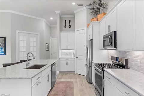 Kitchen - 7253 Wilton Dr, Naples, FL 34109 photo 3 of 5