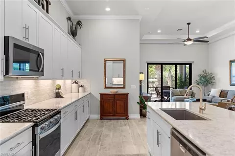 Kitchen - 7253 Wilton Dr, Naples, FL 34109 photo 5 of 5