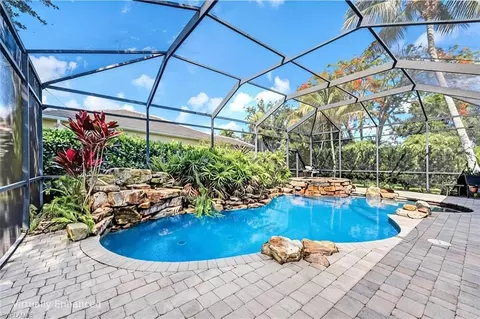 8241 Laurel Lakes Blvd, Naples, FL 34119