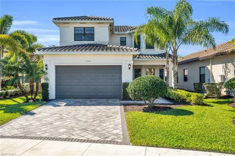 4420 Aurora St, Naples, FL 34119