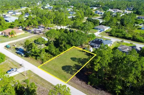 1131 E Craft St, Lehigh Acres, FL 33936