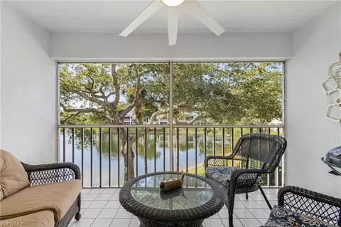 760 Wiggins Lake Dr #206, Naples, FL 34110