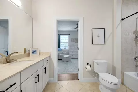 Bath - 4118 Raffia Dr, Naples, FL 34119 photo 5 of 5