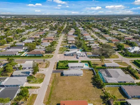 686 97th Ave N, Naples, FL 34108 photo 19