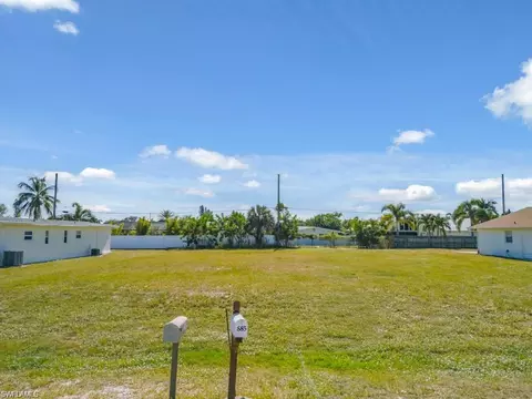 686 97th Ave N, Naples, FL 34108 photo 6