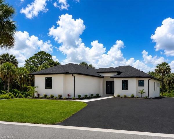 4142 28th Ave SE, Naples, FL 34117