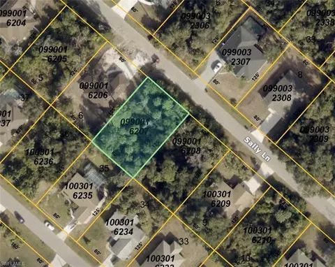 Sally Ln, North Port, FL 34286