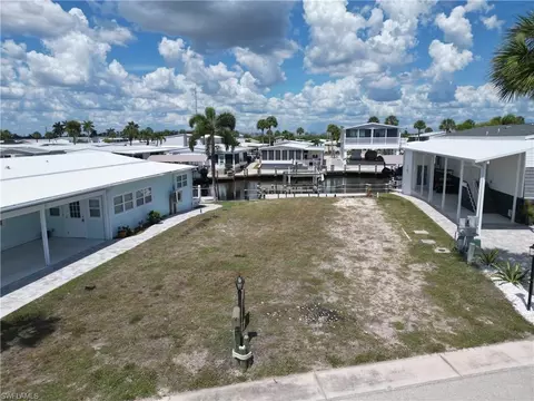 17801 Stevens Blvd, Fort Myers Beach, FL 33931
