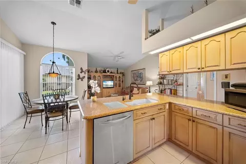 Kitchen - 3971 Spring Garden Ln, Estero, FL 33928 photo 4 of 4