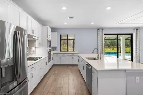 Kitchen - 20475 Napa Loop, Estero, FL 33928 photo 4 of 5