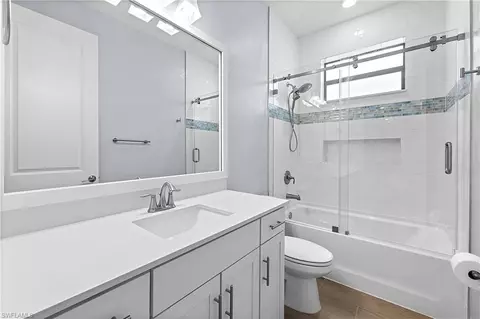 Bath - 20475 Napa Loop, Estero, FL 33928 photo 5 of 8