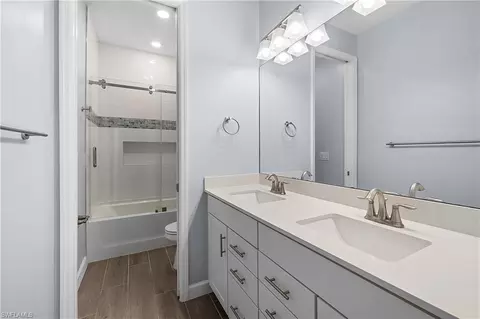 Bath - 20475 Napa Loop, Estero, FL 33928 photo 6 of 8
