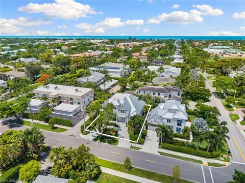 View/Area - 950 8th St S, Naples, FL 34102 photo 1 of 3