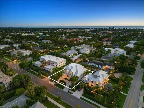 View/Area - 950 8th St S, Naples, FL 34102 photo 3 of 3
