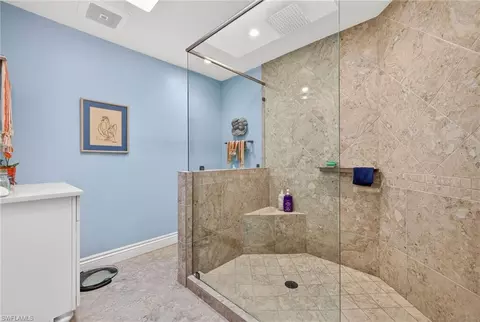 Bath - 4030 Crayton Rd #C2, Naples, FL 34103 photo 3 of 4