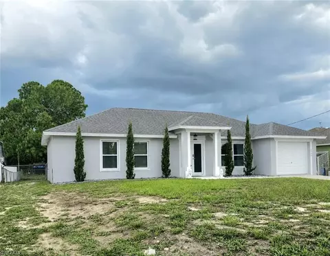 2960 22nd Ave NE, Naples, FL 34120